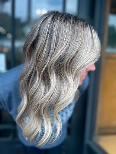 Cutting at B.Parlor Salon
